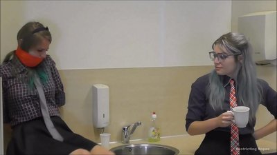 ബന്ധപ്പെട്ട അശ്ലീലം